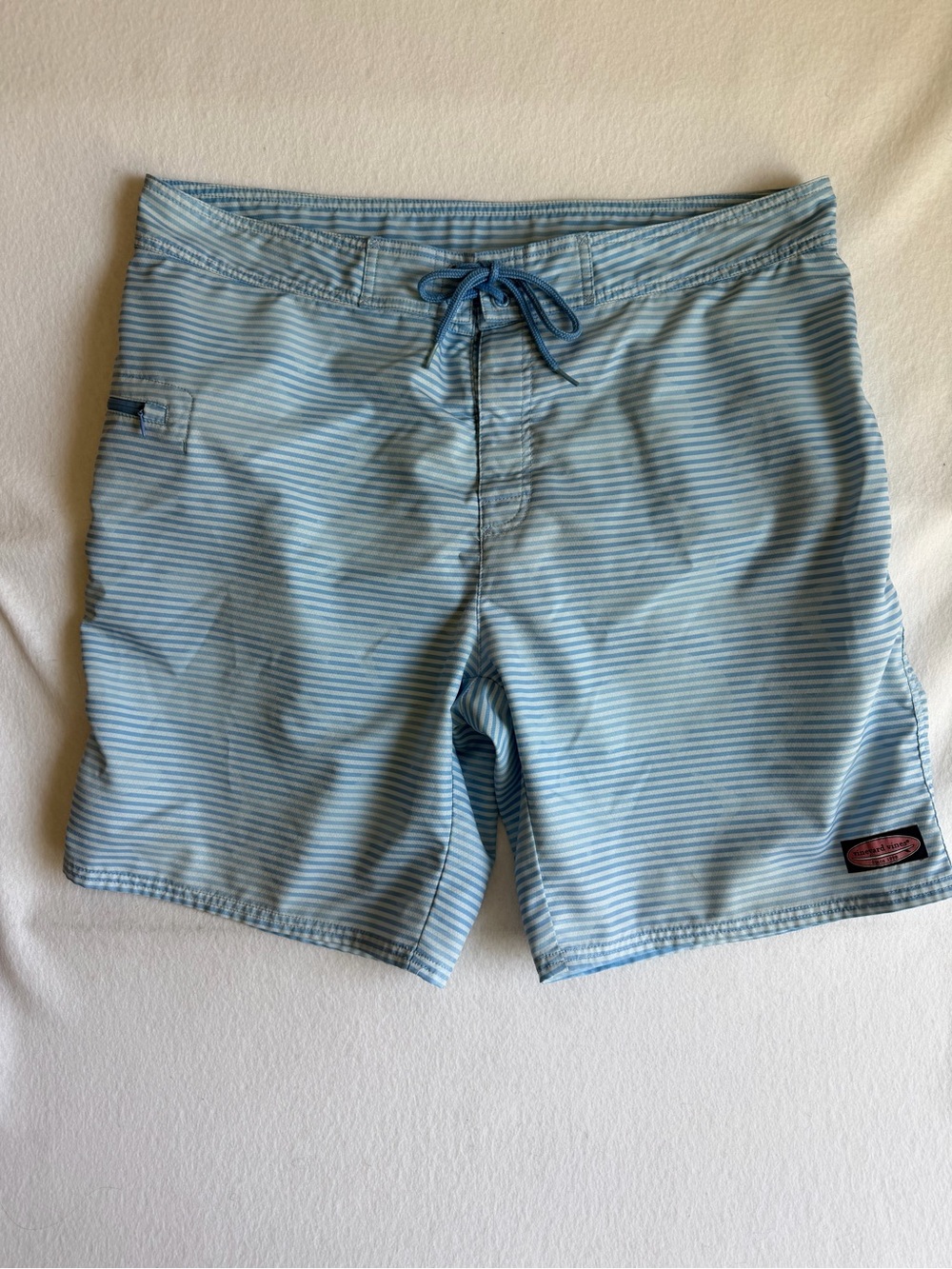 Vineyard Vines Men’s Blue White Striped Board Swim Trunks Size 38 9” Inseam